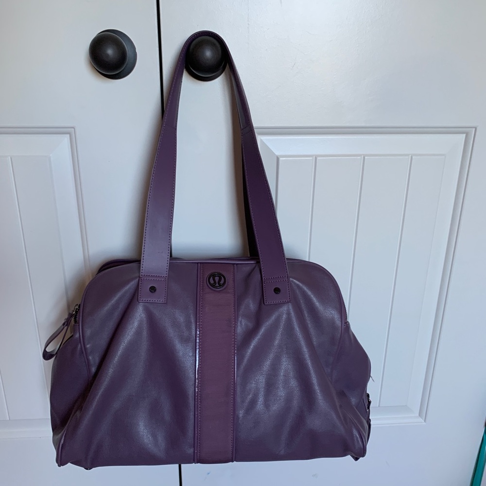 Lululemon gym/yoga/overnight duffle bag